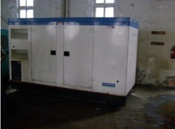 阿勒泰康明斯150kw大型柴油二手发电机组