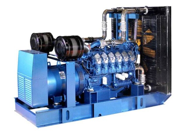 阿勒泰康明斯30kw小型柴油二手发电机组