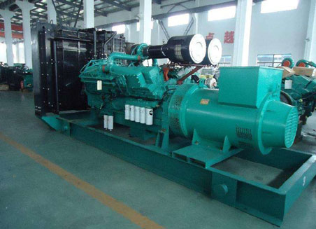 阿勒泰800kw康明斯柴油发电机组
